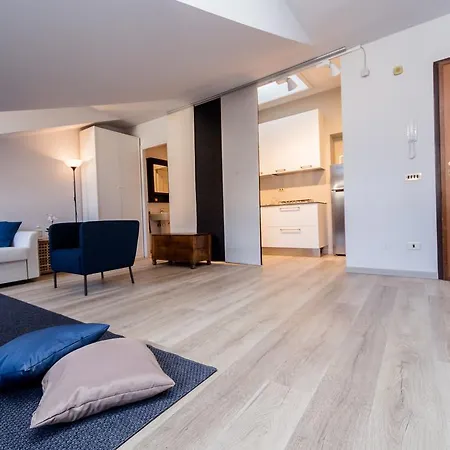 Massena Attic & Studio By Wonderful Italy *